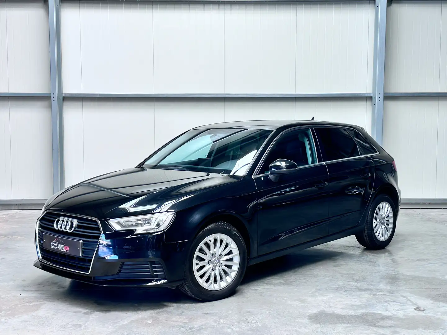 Audi A3 *GARANTIE 12 MOIS* A3 Sportback 1.6 TDi Design Negro - 1
