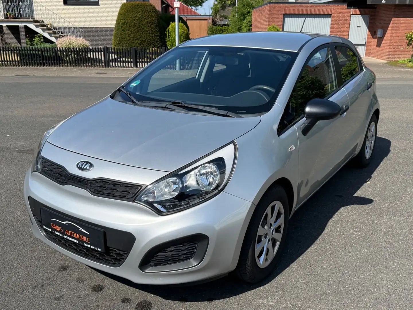 Kia Rio Business Line (ANHÄN KLIMA TÜV TEMPOMAT) Argent - 1