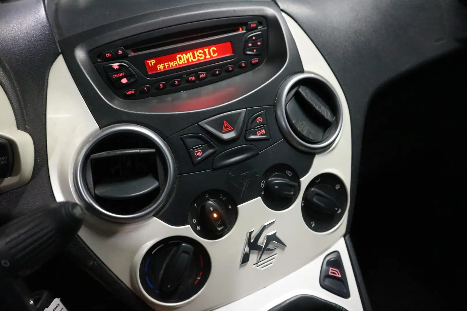 Ford Ka/Ka+ 1.2 Titanium X AIRCO / APK 3 2026 Wit - 2