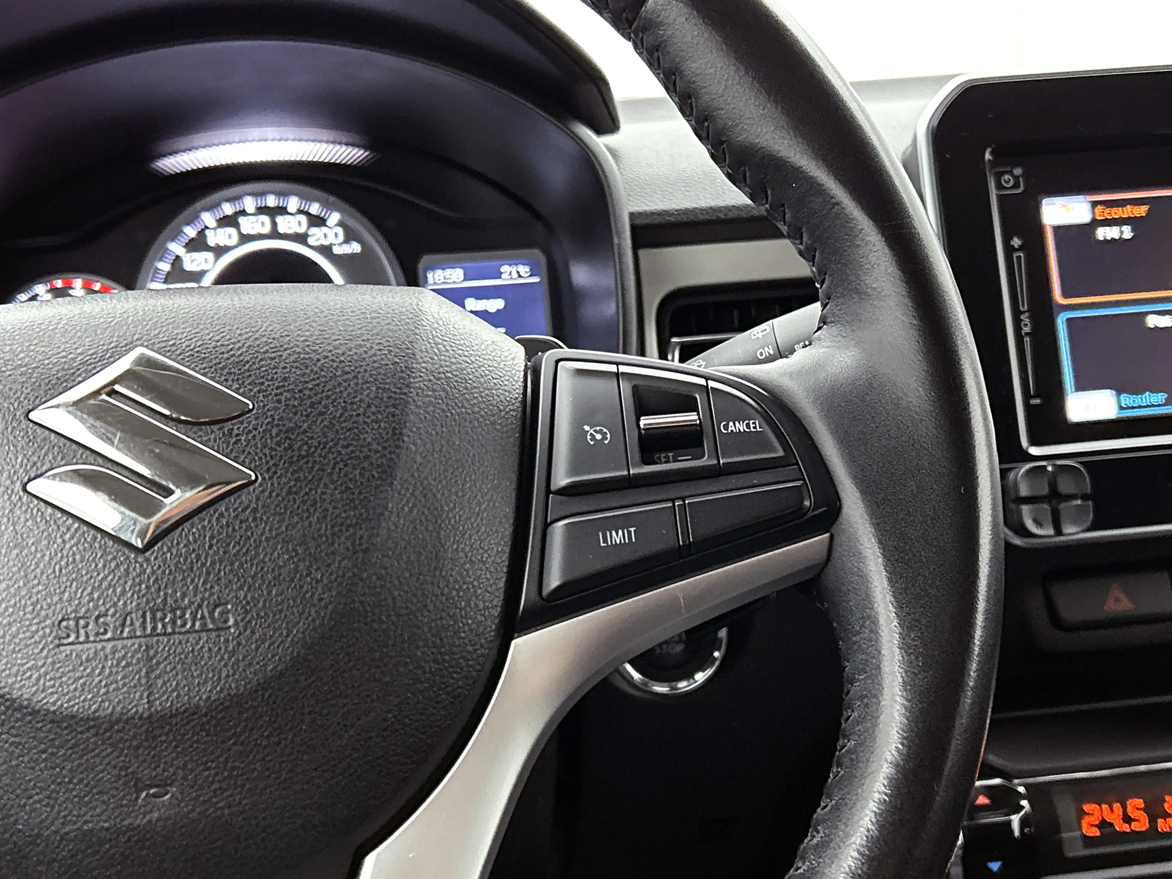 Suzuki Ignis Style — photo 15