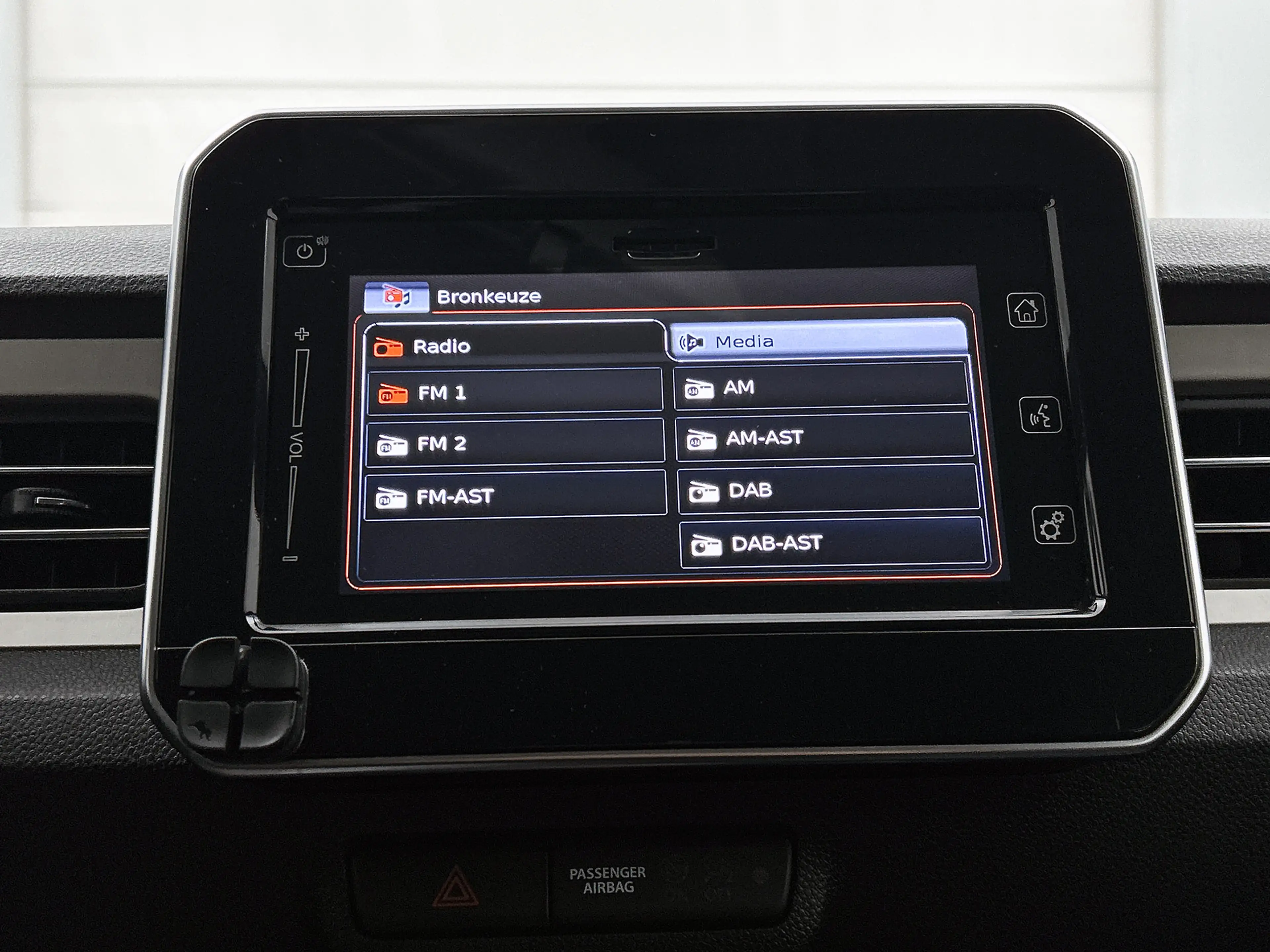 Suzuki Ignis Style — photo 9