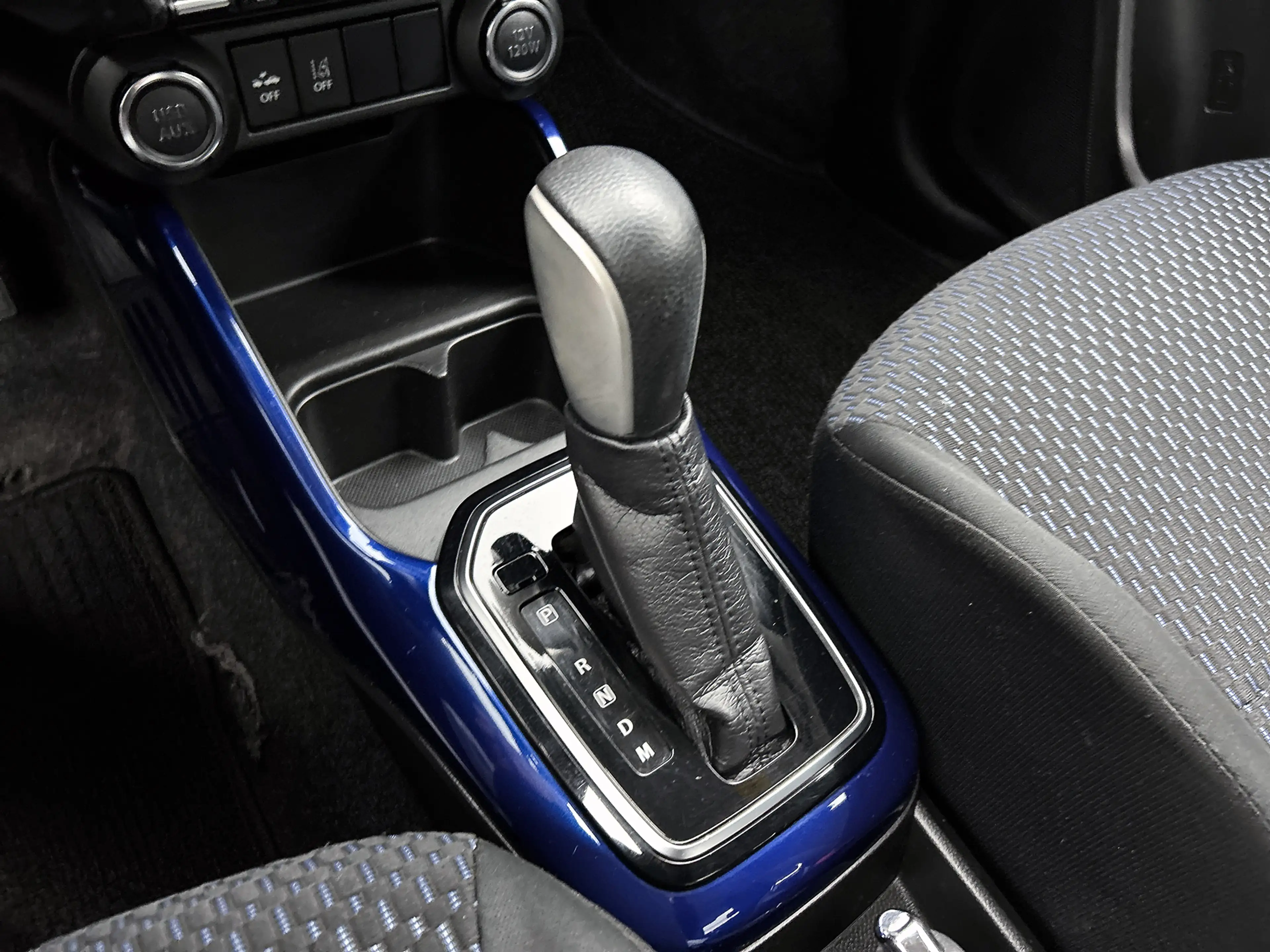 Suzuki Ignis Style — photo 11