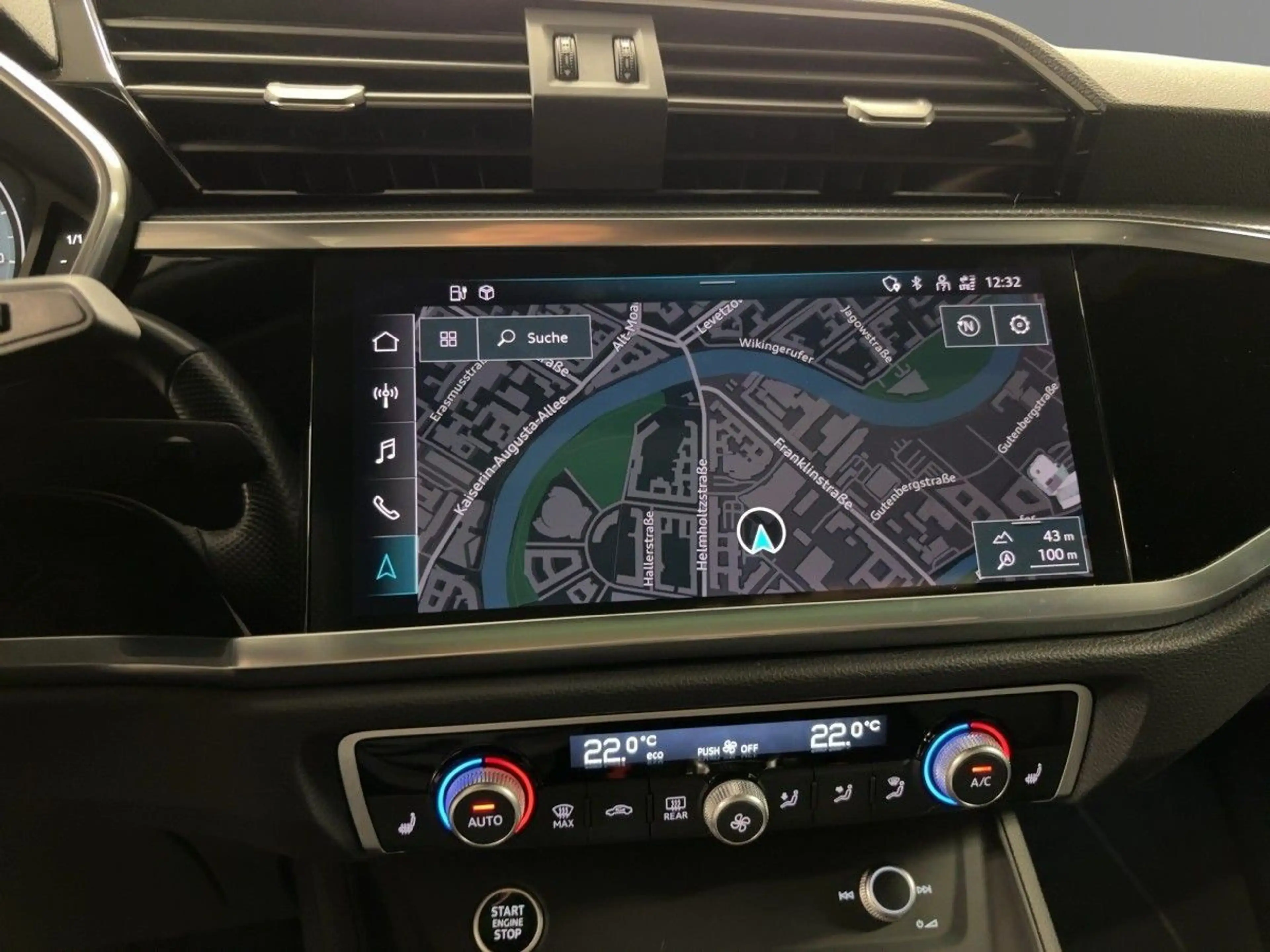Audi Q3 45 e S tr. PDC LED NAVI VIRTUAL PANO — photo 10