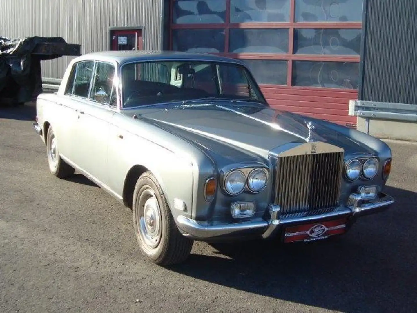 Rolls-Royce Silver Shadow schönes Fz, mit den kompl. Chromtoßstangen Plateado - 2