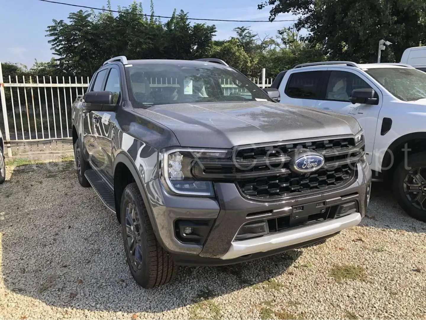 Ford Ranger Wildtrak 2.0 EcoBlue 205 ch A10 AWD Gris - 2