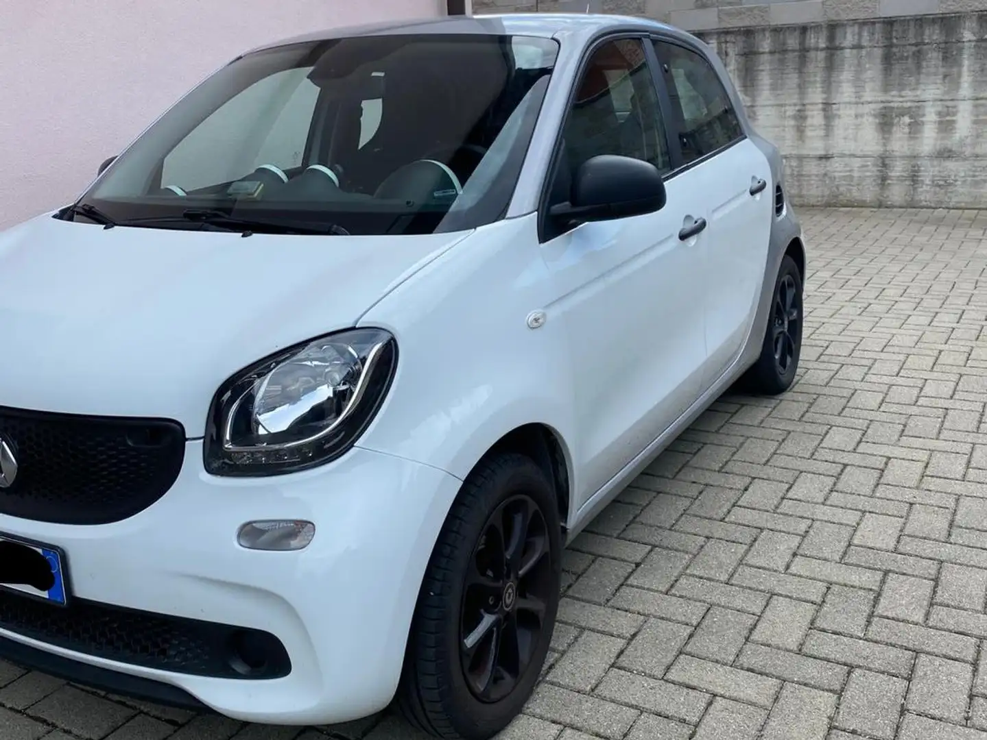 smart forFour Forfour 1.0 Urban (sport edition1) 71cv Bianco - 1