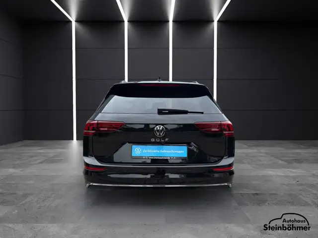 Volkswagen Golf view 5