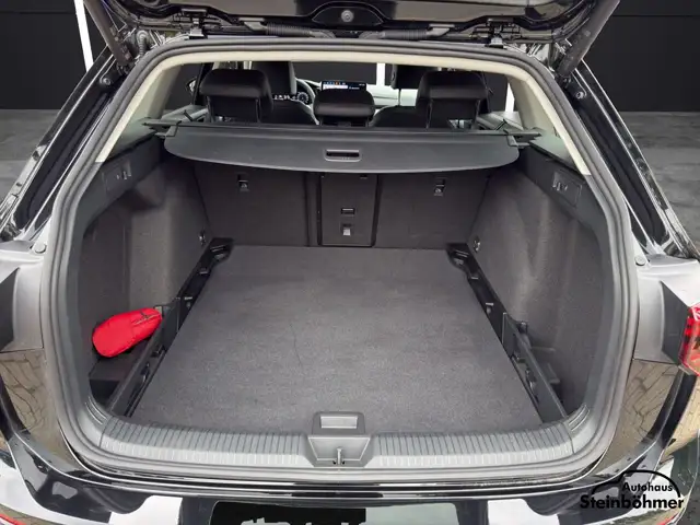 Volkswagen Golf view 6