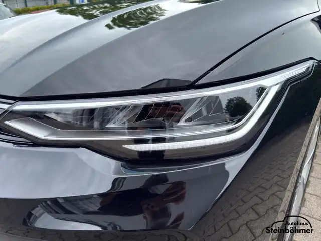Volkswagen Golf view 11