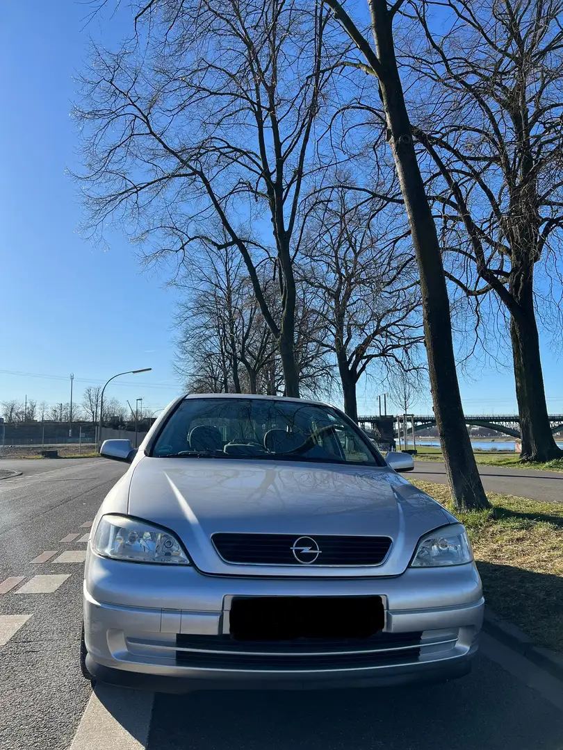 Opel Astra 1.6 Njoy - 2