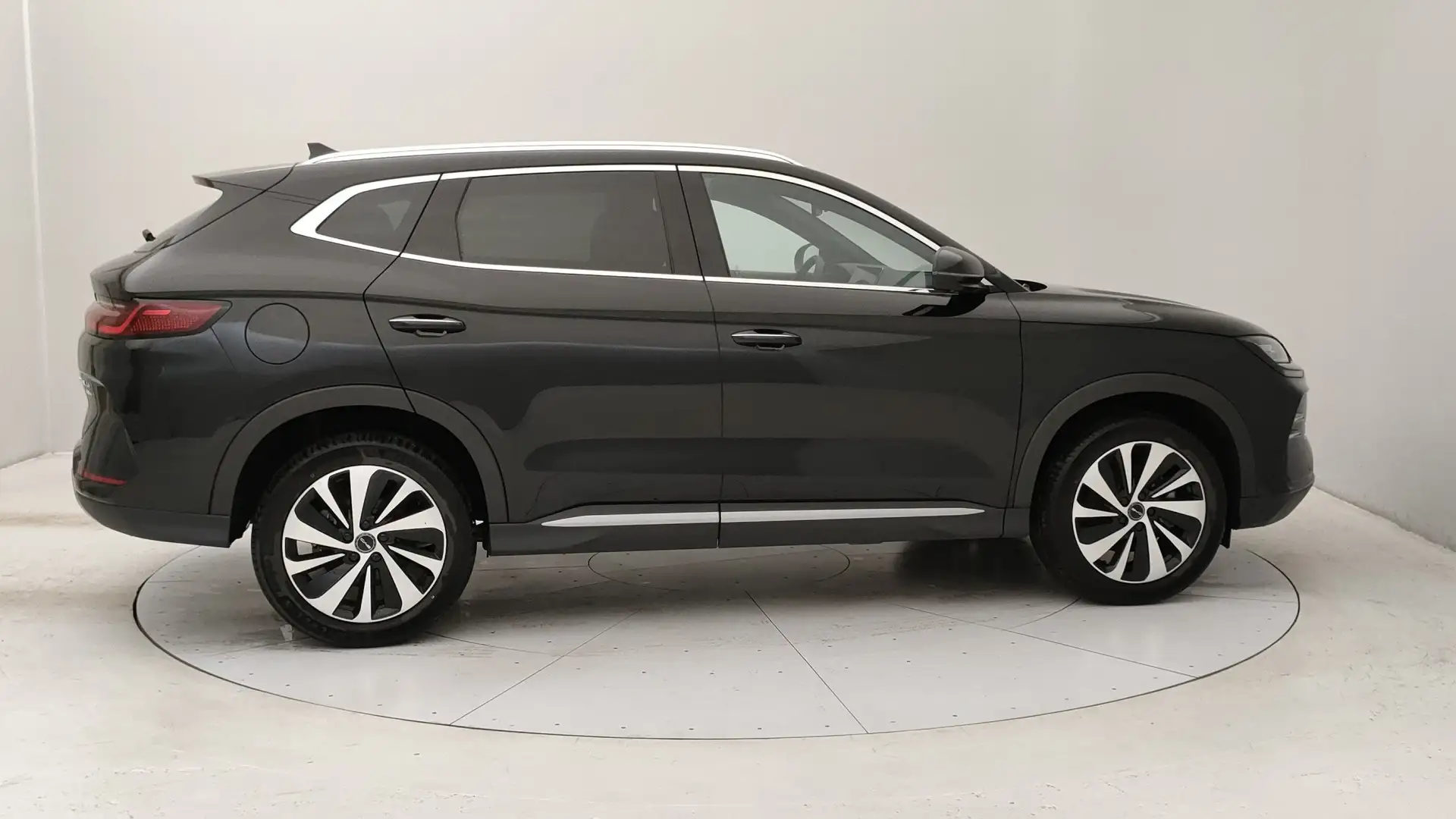 BYD Seal U Seal U DM-i 1.5 phev Boost 2wd Nero - 1