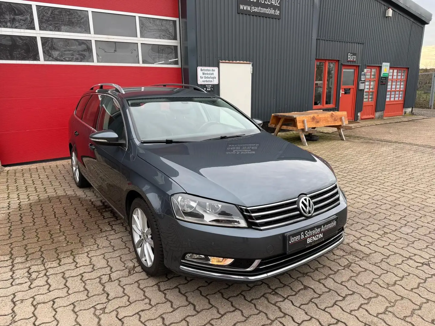 Volkswagen Passat Variant Highline BlueMotion Alcantara Grey - 1