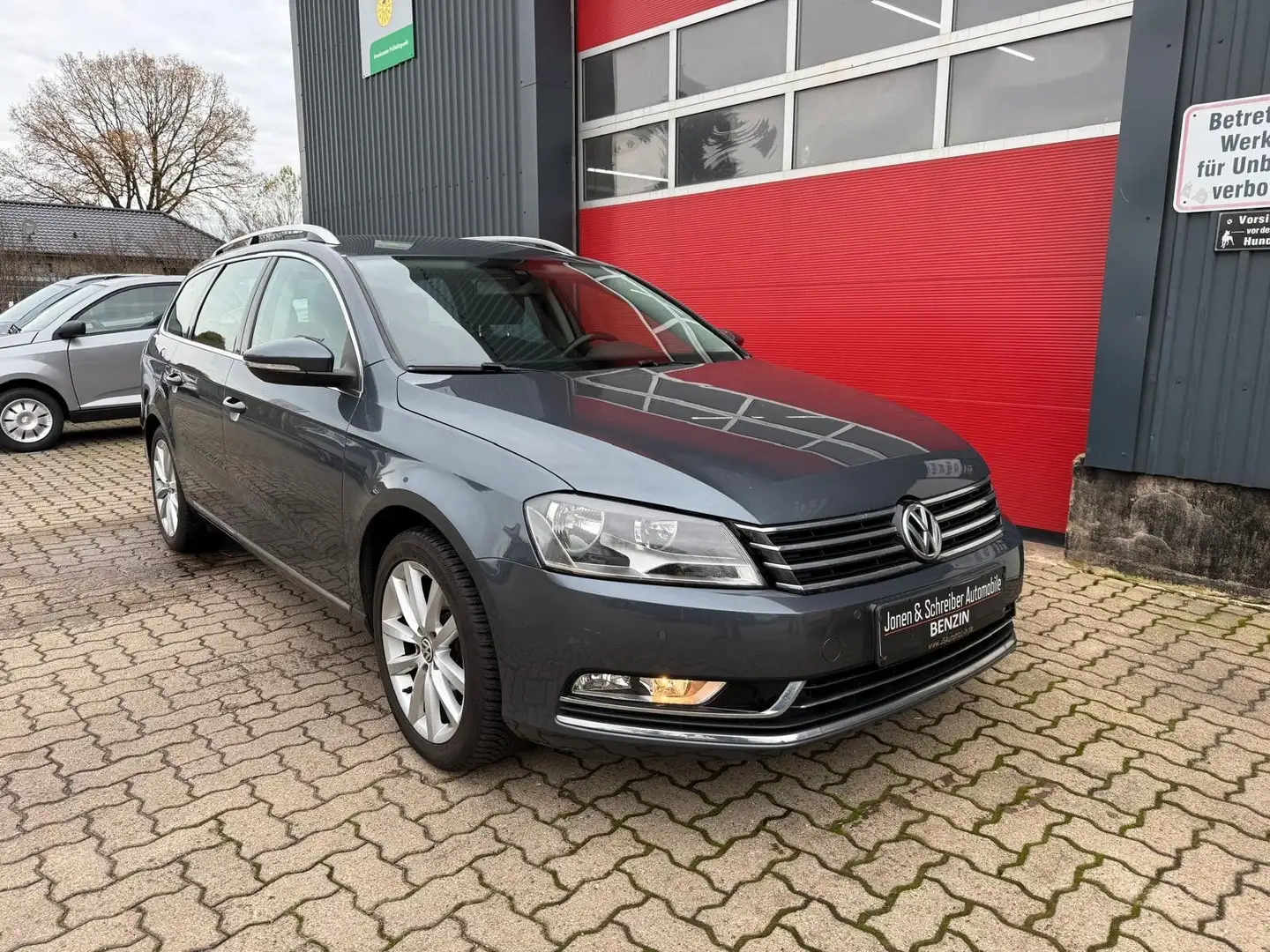 Volkswagen Passat Variant Highline BlueMotion Alcantara Grey - 2