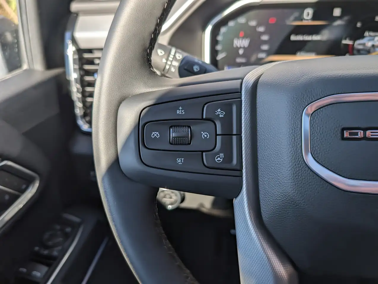 GMC Sierra 2500HD снимка GMC Sierra 2500HD