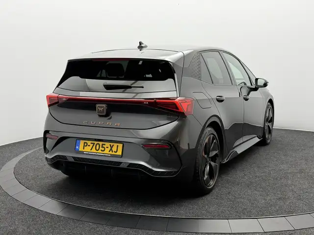 CUPRA Born view 4
