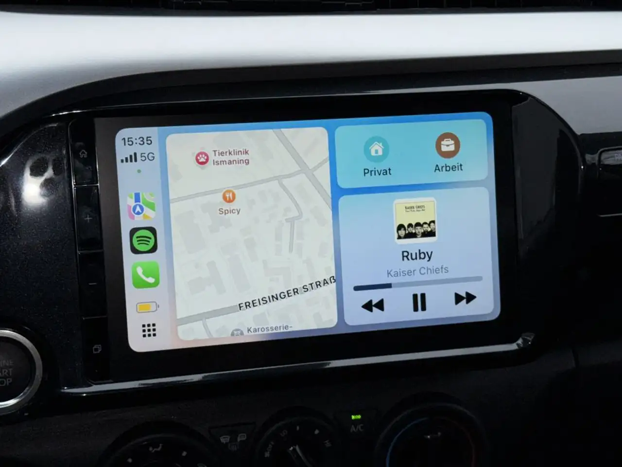 Toyota Hilux 2.8 Double Cab Schalter,CarPlay,ACC,Kamera,Klima 11