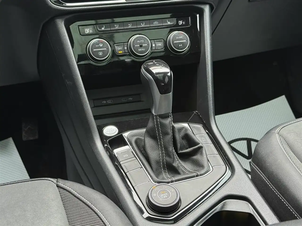 Volkswagen Taos снимка Volkswagen Taos
