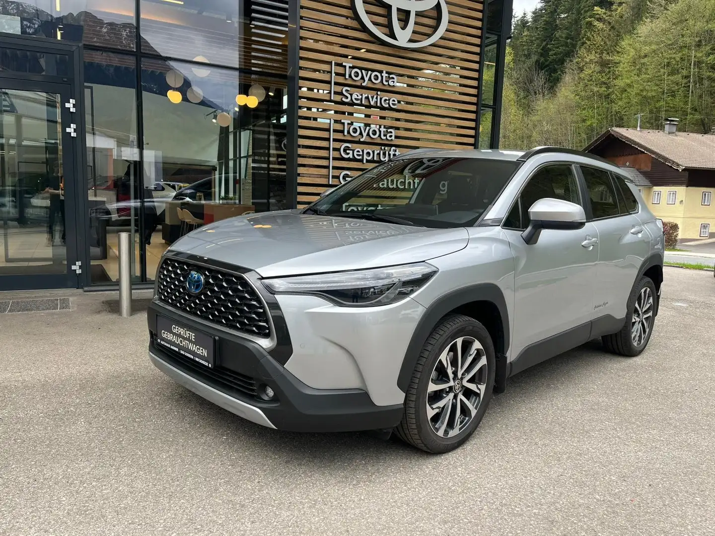 Toyota Corolla Cross Active Drive Silber - 2