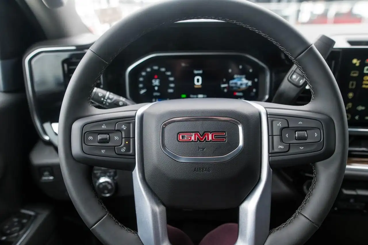 GMC Sierra 1500 снимка GMC Sierra 1500