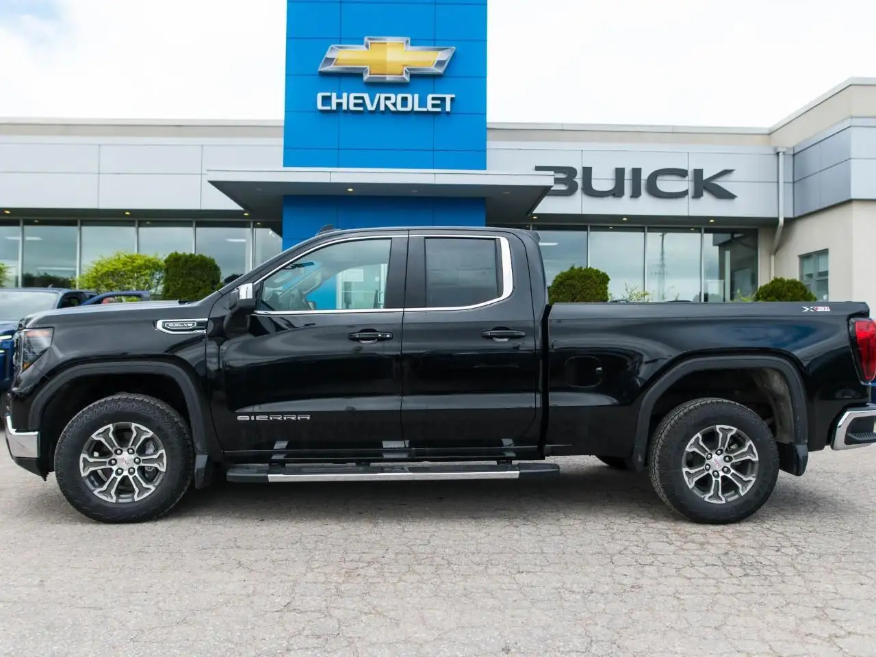 GMC Sierra 1500 снимка GMC Sierra 1500