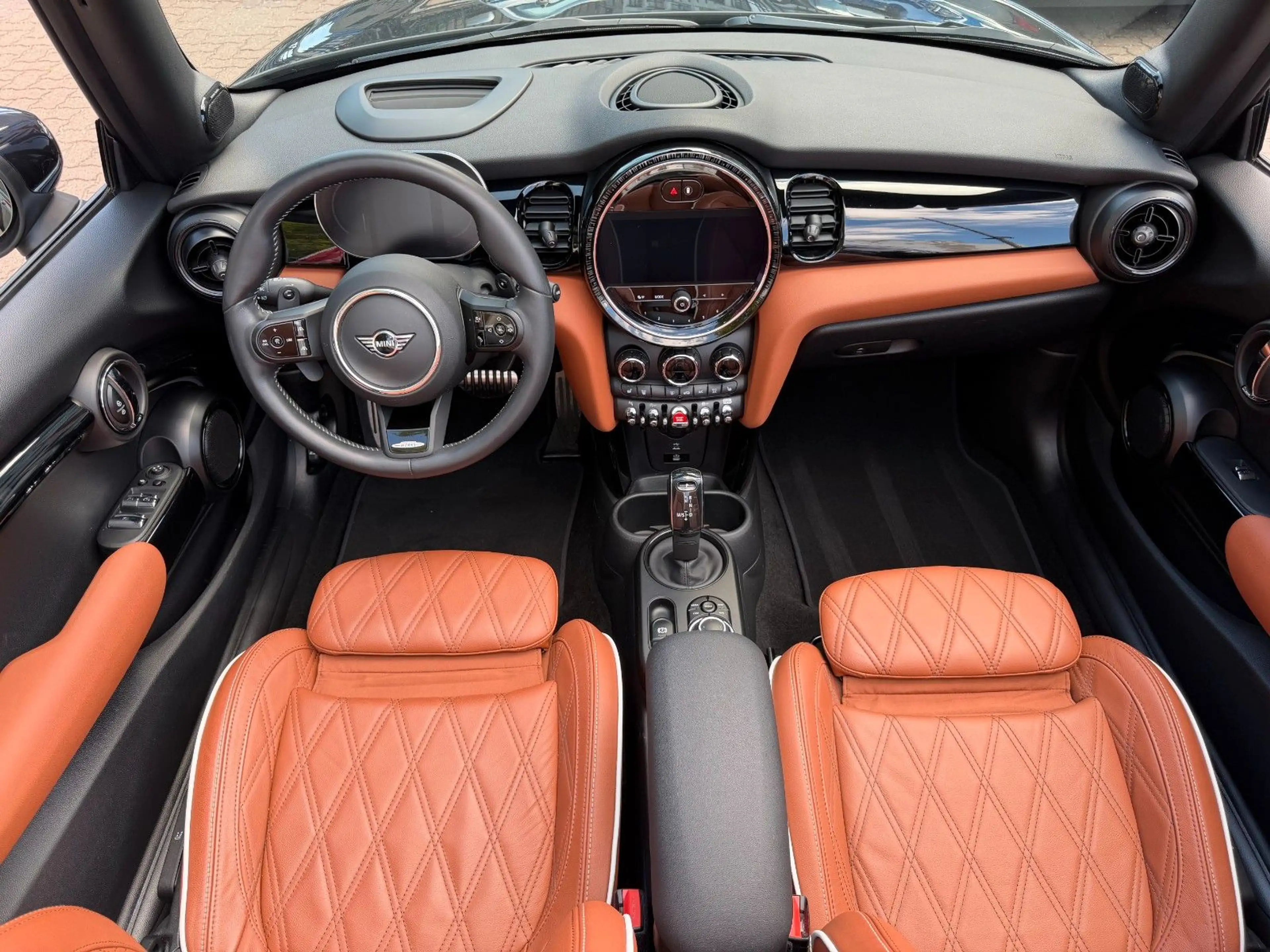 MINI John Cooper Works Cabrio JohnCooperWorks Trim Cabrio*LEDER*HuD*H/K*KAM — photo 10