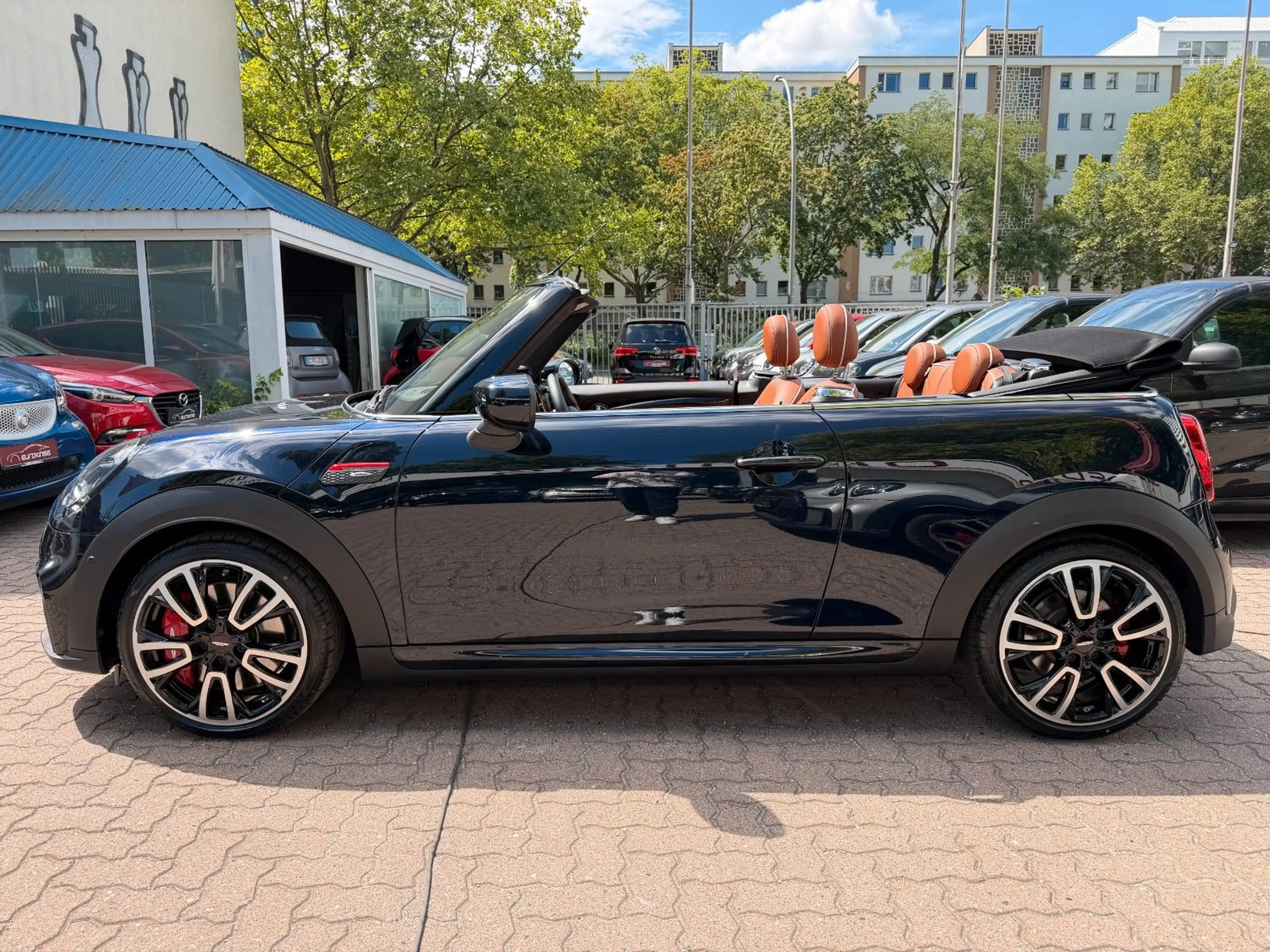 MINI John Cooper Works Cabrio JohnCooperWorks Trim Cabrio*LEDER*HuD*H/K*KAM — photo 2