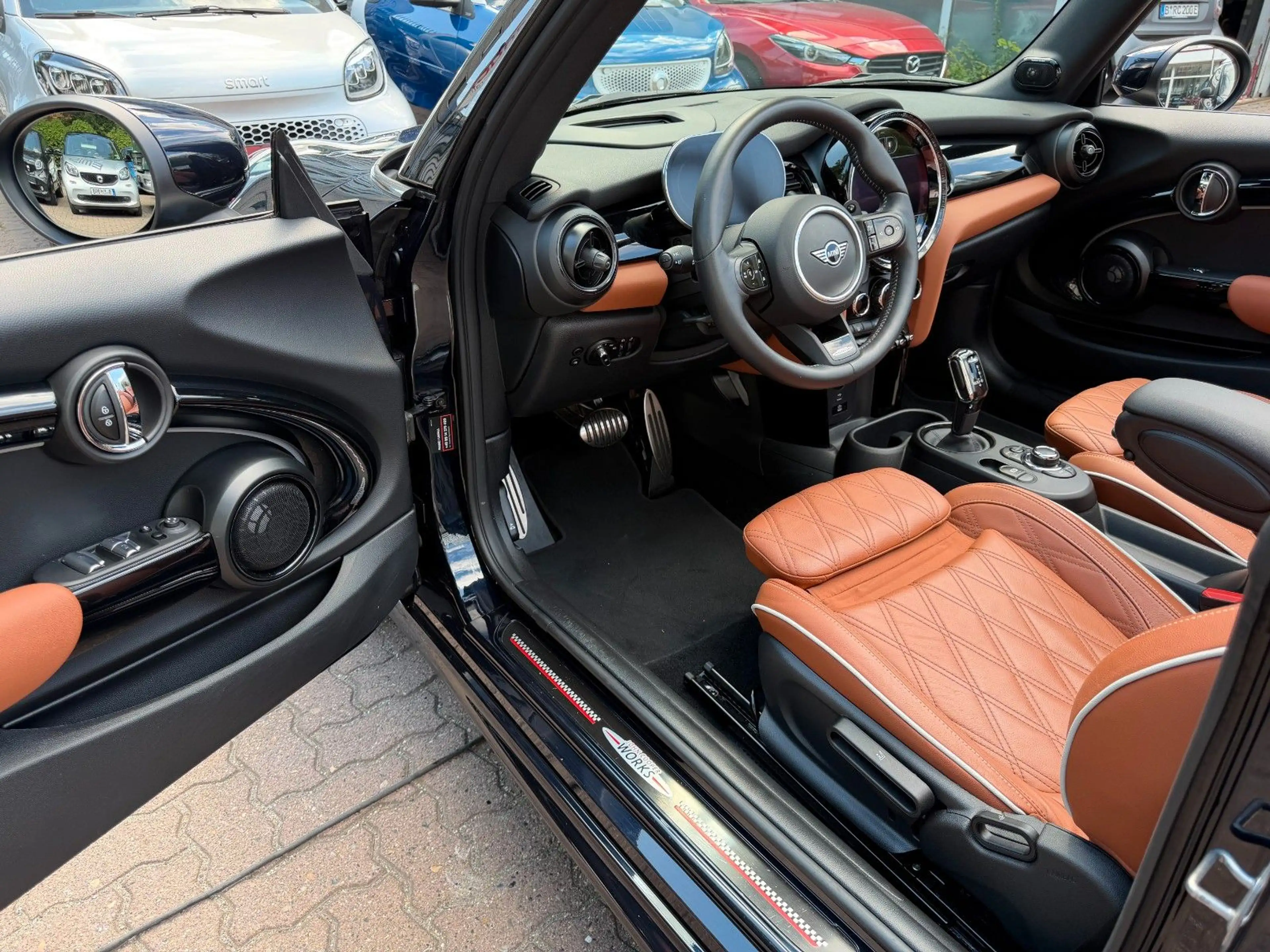 MINI John Cooper Works Cabrio JohnCooperWorks Trim Cabrio*LEDER*HuD*H/K*KAM — photo 4