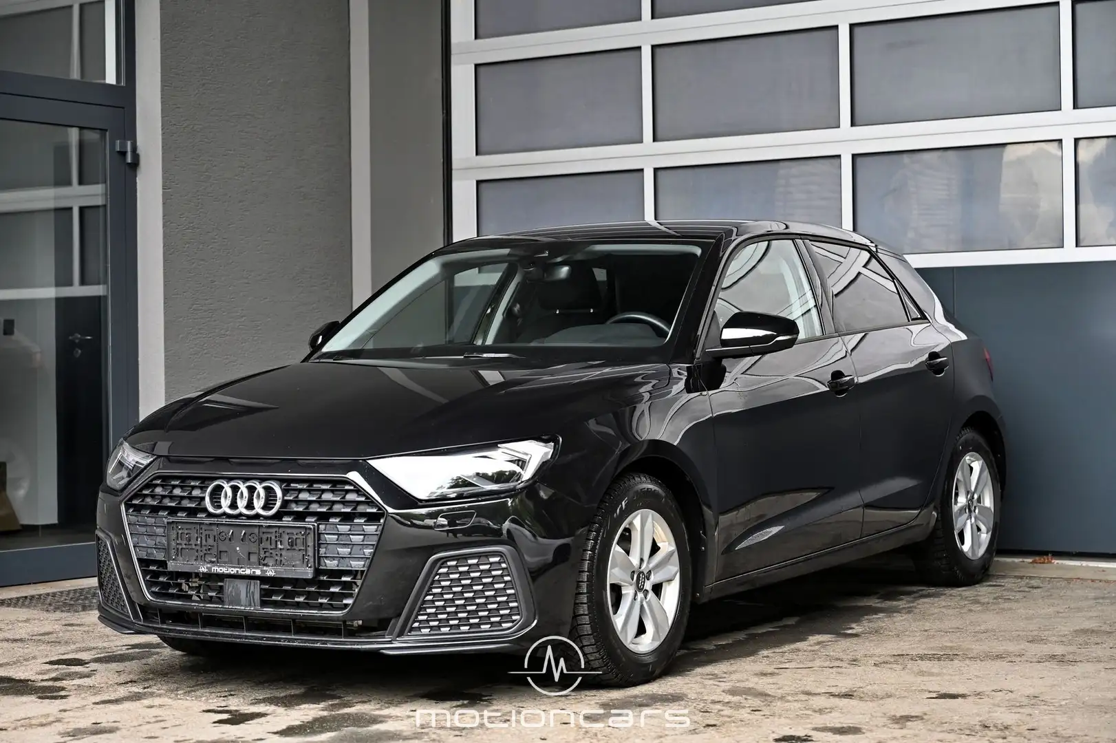 Audi A1 30 Sportback 1.0 TFSI Pickerl NEU Schwarz - 1