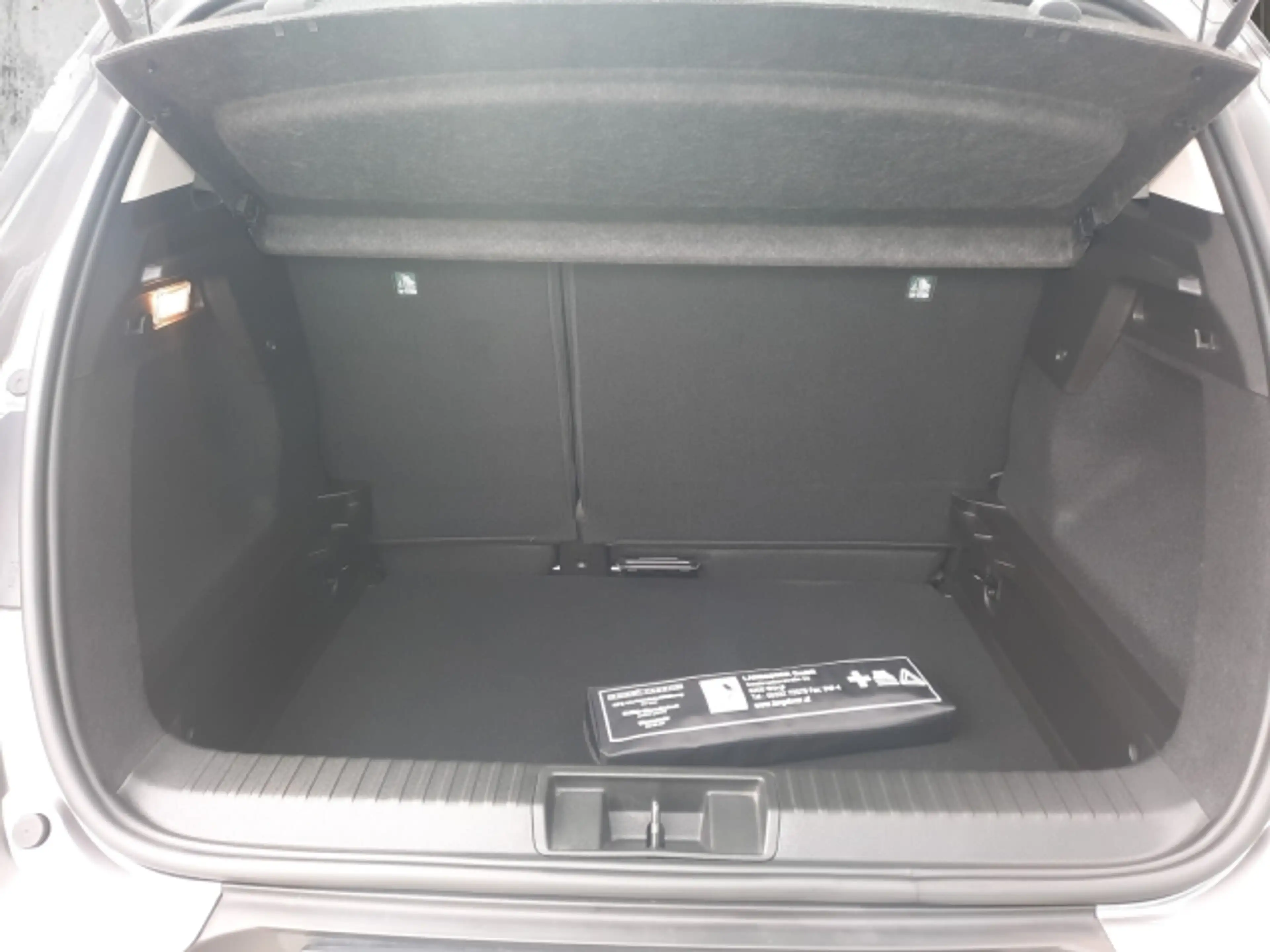 Renault Captur CAPTUR INTENS TCe100 — photo 8