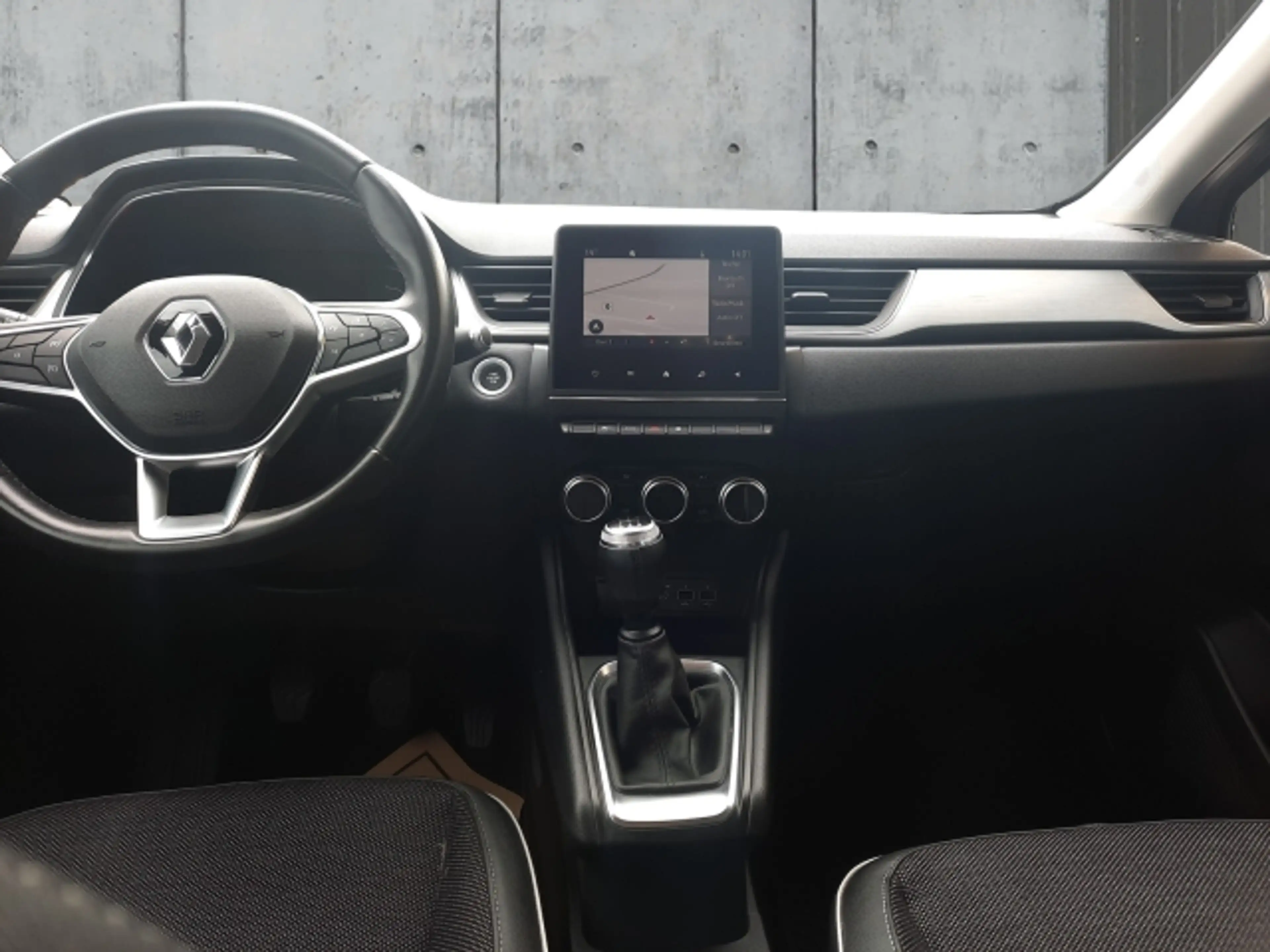 Renault Captur CAPTUR INTENS TCe100 — photo 12