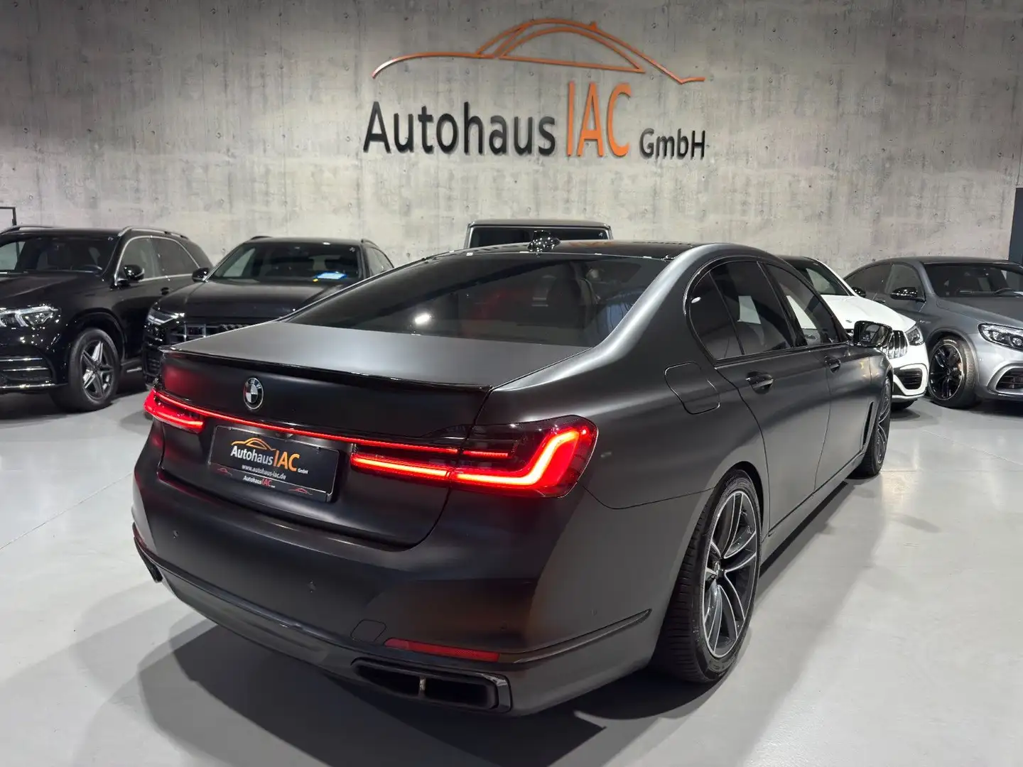 BMW 750 /i/xDrive/LASER/360*/LHZ/HUD/AIR/ACC/SPUR/HAR Noir - 2