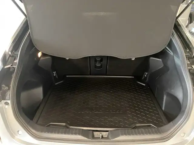 Toyota Yaris view 9