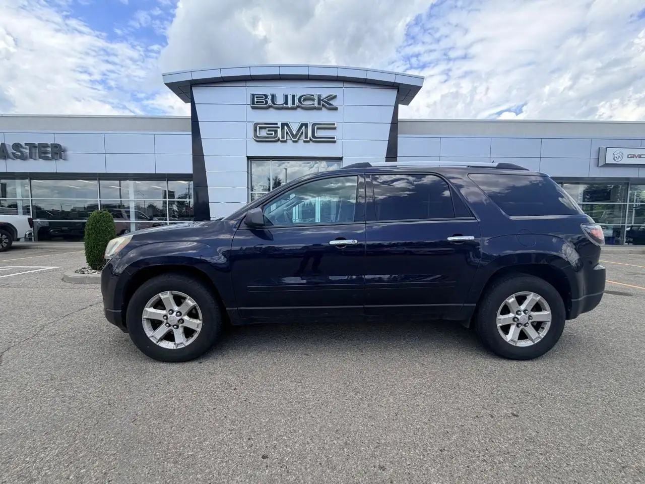 GMC Acadia снимка GMC Acadia
