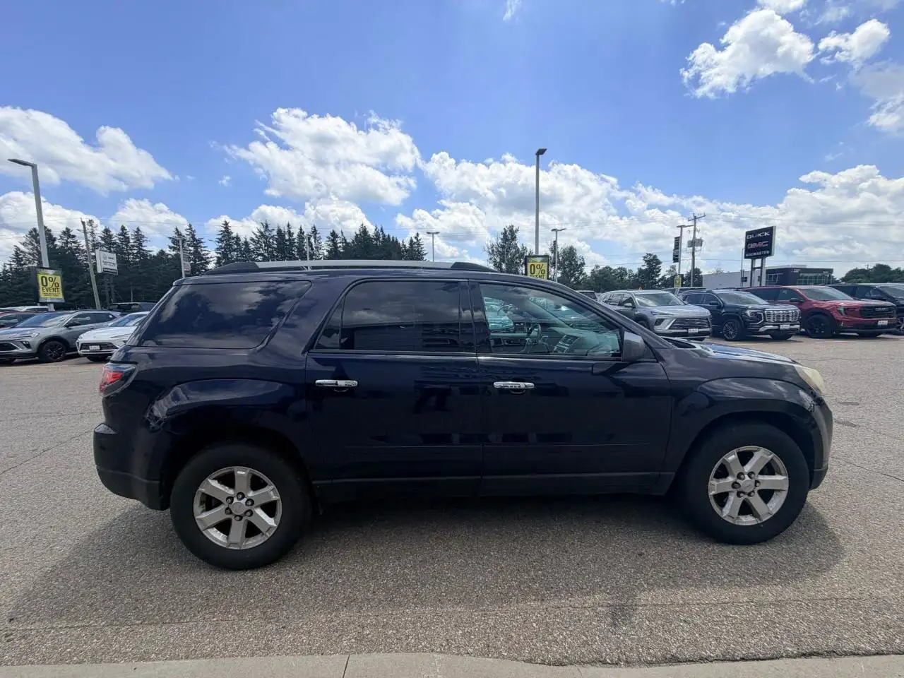 GMC Acadia снимка GMC Acadia