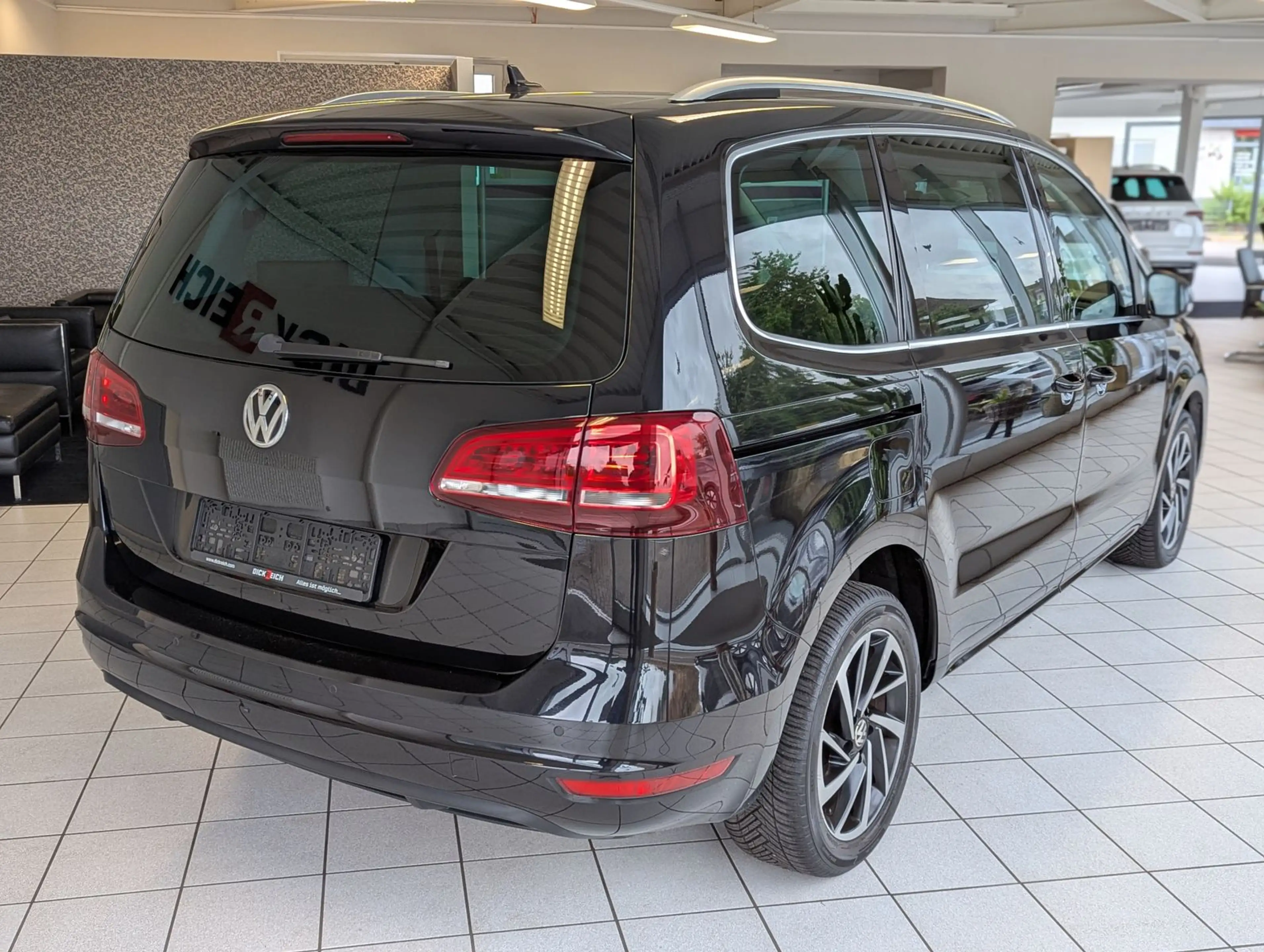 Volkswagen Sharan 2.0 TDI DSG Join Pano StHz. 7-Sitze AHK — photo 7