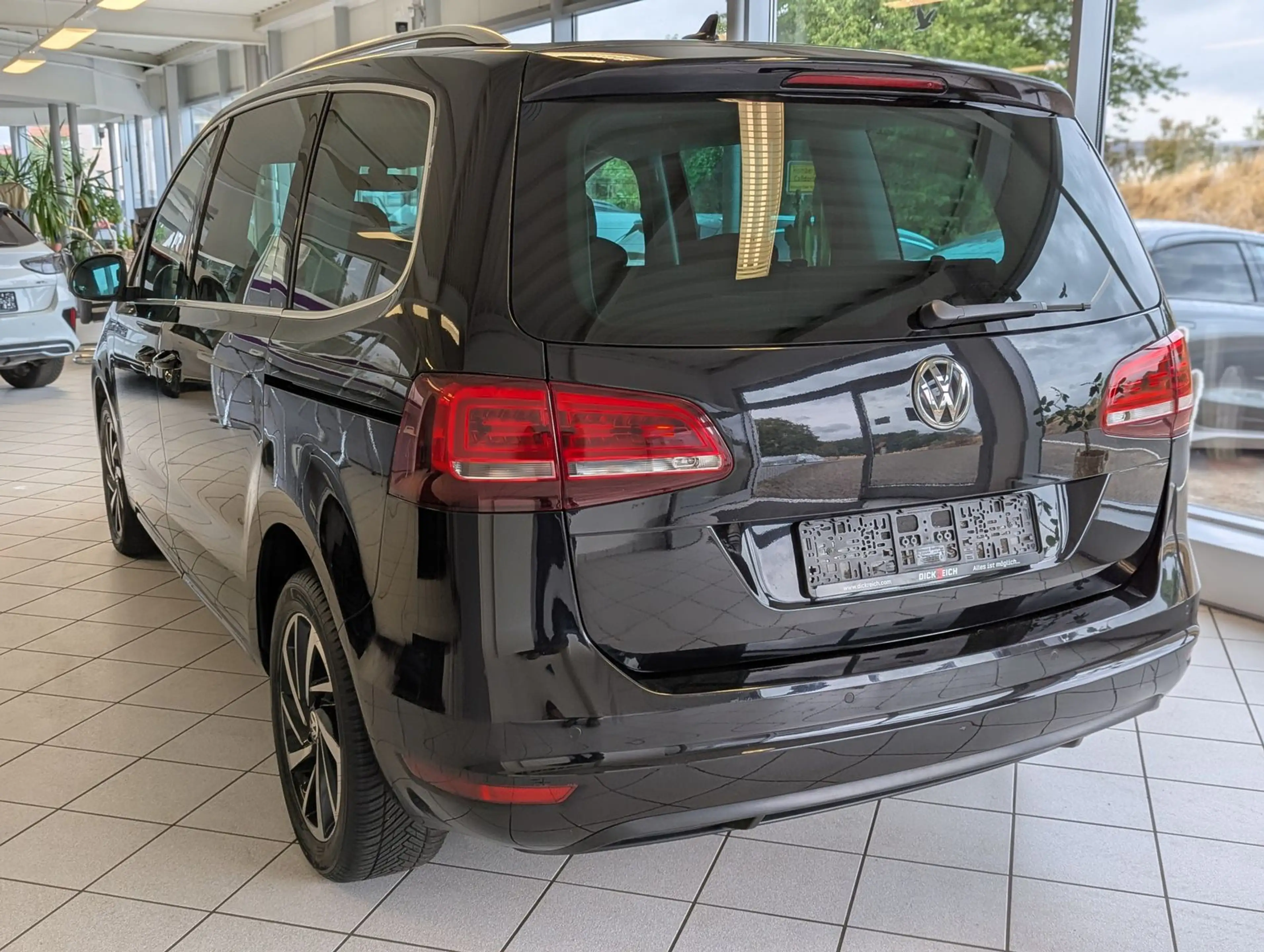Volkswagen Sharan 2.0 TDI DSG Join Pano StHz. 7-Sitze AHK — photo 5