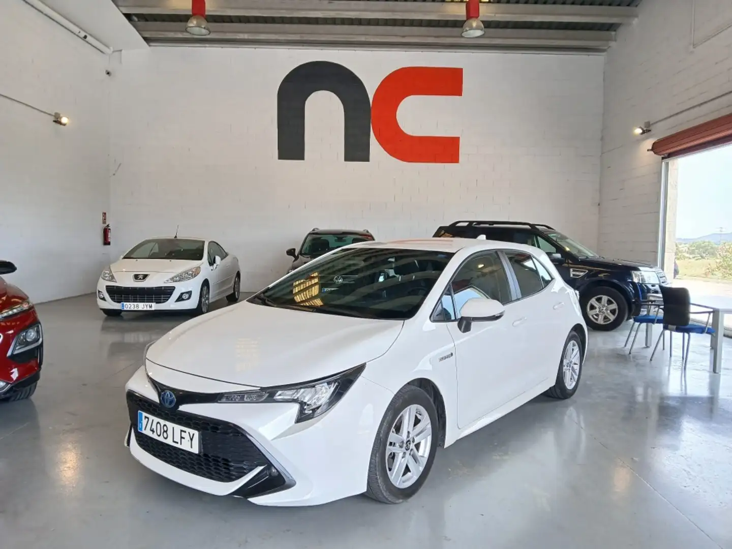 Toyota Corolla 125H Active Weiß - 1