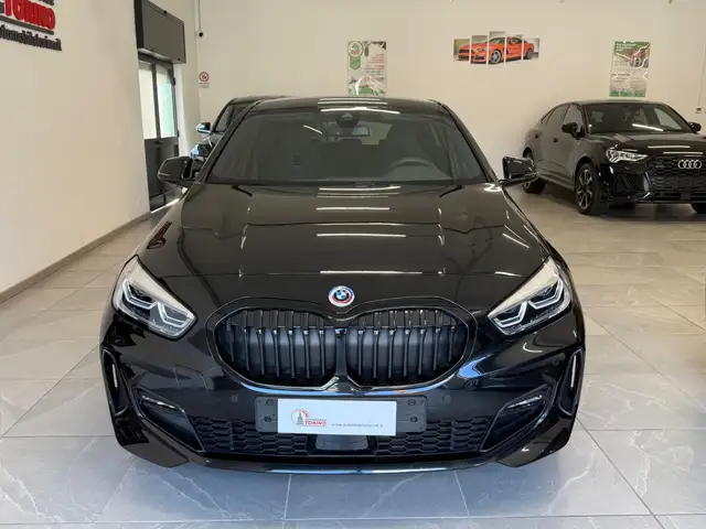 BMW 1 Series view 2