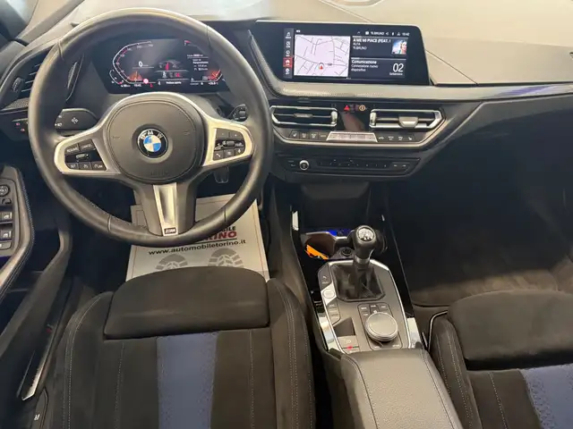 BMW 1 Series view 10