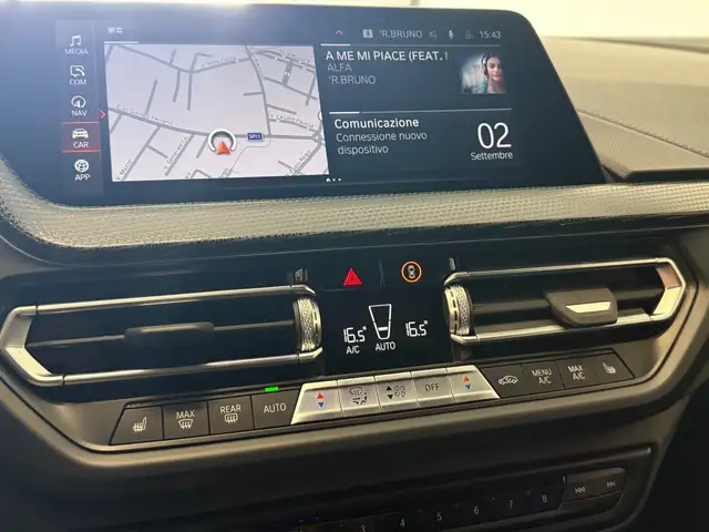 BMW 1 Series view 15