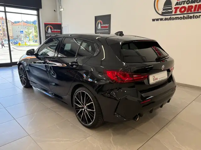 BMW 1 Series view 6
