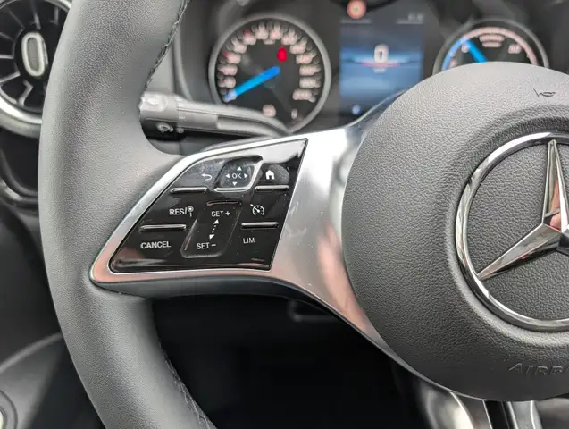 Mercedes-Benz Evito view 13