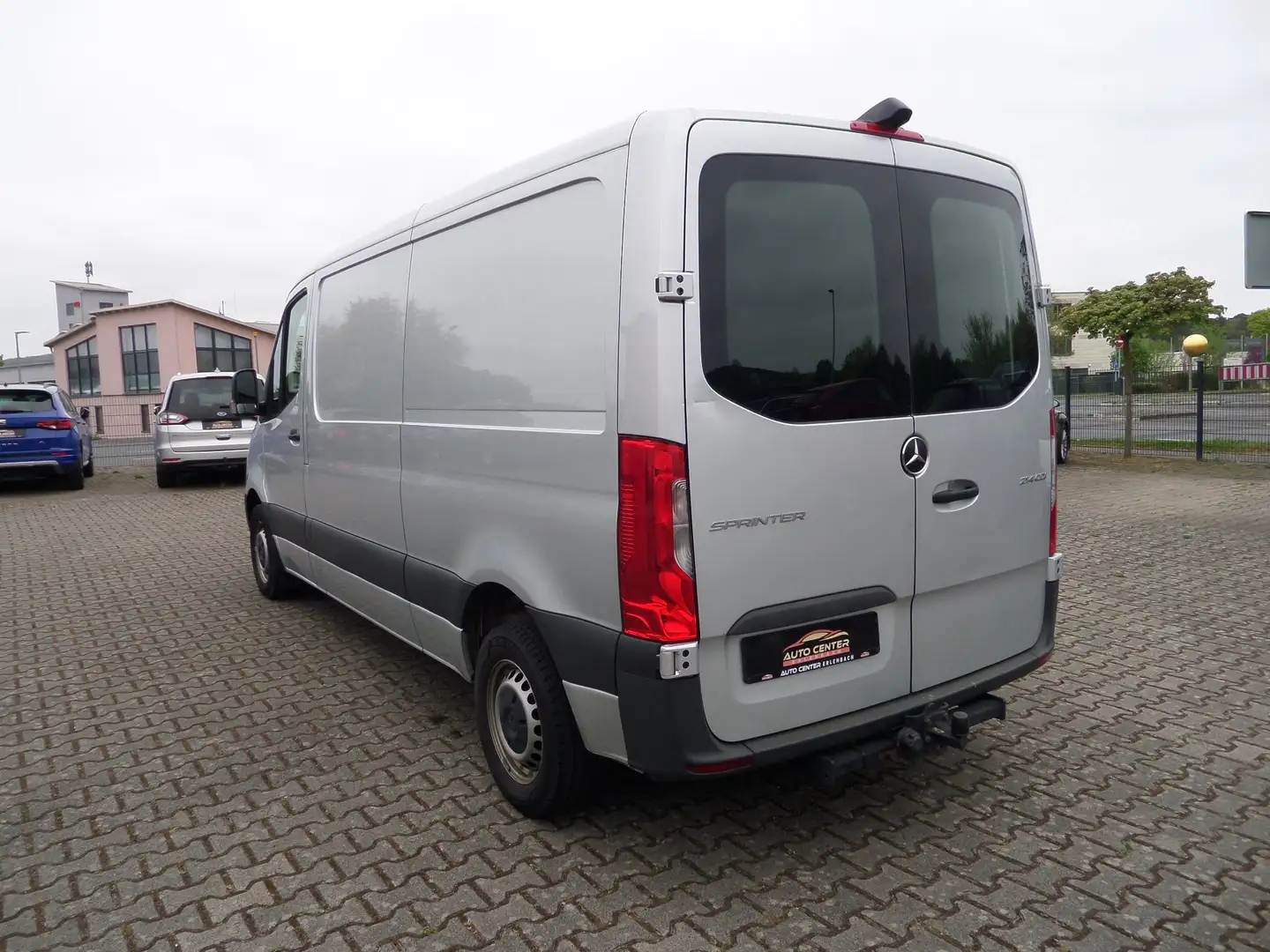 Mercedes-Benz Sprinter 214 CDI LANG+Klima+AHK+Standhzg+Navi+Cam+3-Sitzer Plateado - 2