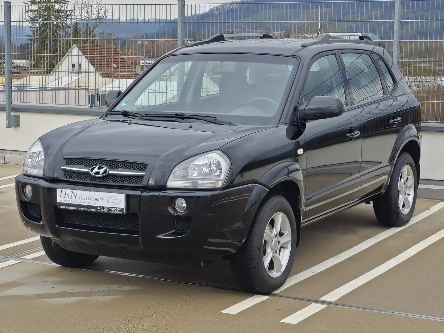 Hyundai TUCSON 2.0 GLS (2WD) Orig82000KM*1.Hd*HU/AU NEU*Klima*Alu Schwarz - 1