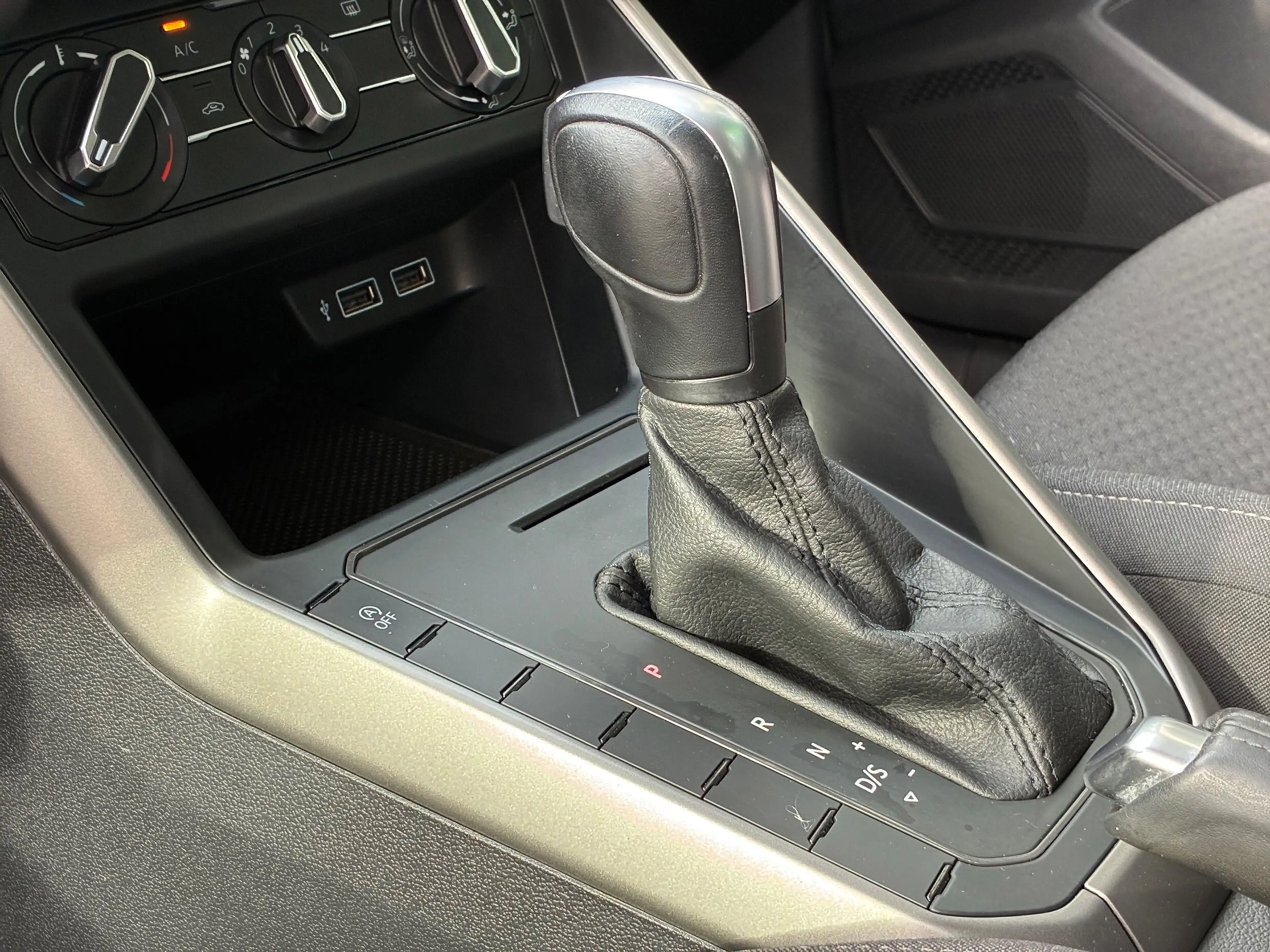 Volkswagen Polo 1.0 TSI Comfortline|1e Eigenaar|Automaat|Navigatie — photo 10