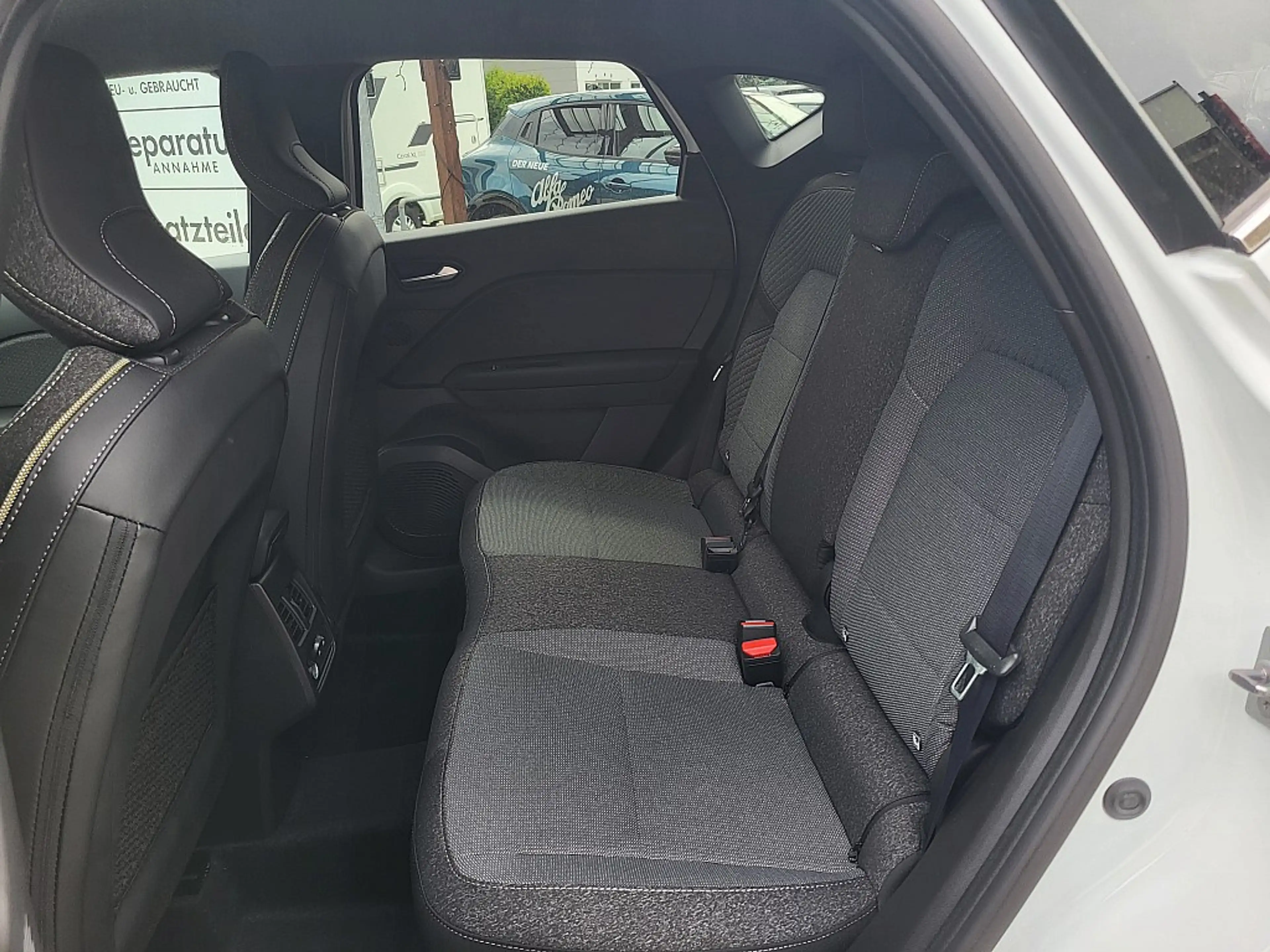 Mitsubishi ASX 1,3 DI-T MHEV Intense — photo 15