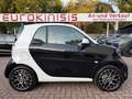 smart forTwo fortwo EQ 60kW*EXCL*PANO*NAVI*JBL*PTS*KAM*22kW Schwarz - thumbnail 1