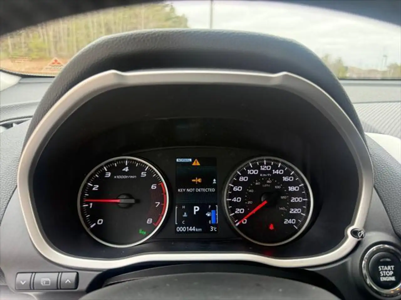 Mitsubishi Eclipse Cross снимка Mitsubishi Eclipse Cross