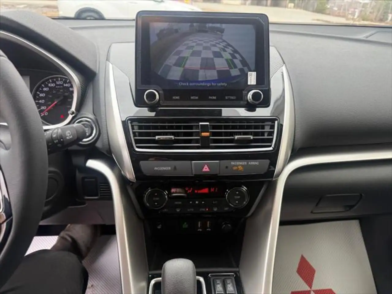 Mitsubishi Eclipse Cross снимка Mitsubishi Eclipse Cross