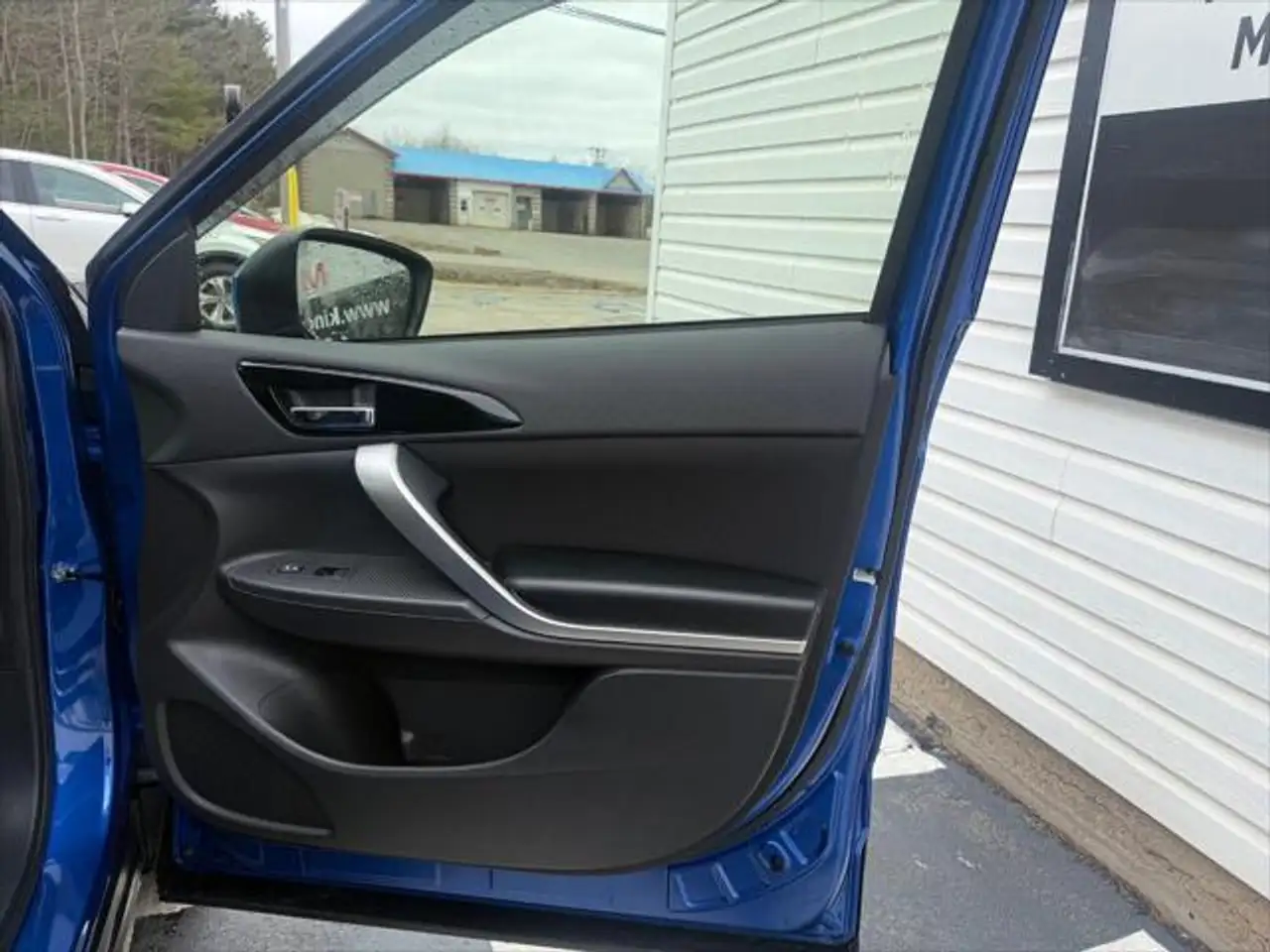 Mitsubishi Eclipse Cross снимка Mitsubishi Eclipse Cross